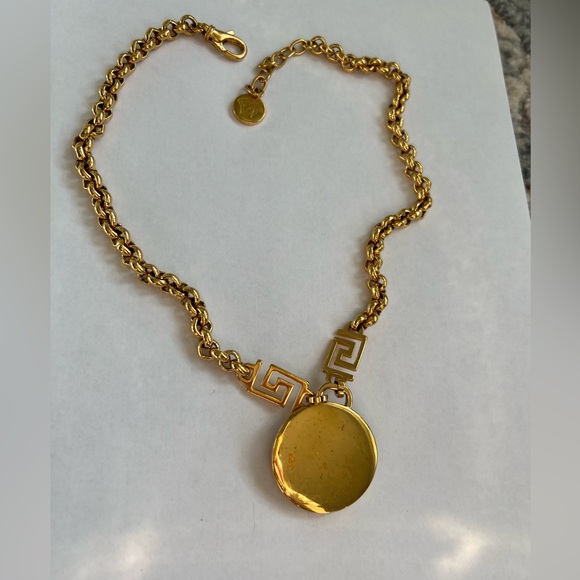 VERSACE CRYSTAL LA MEDUSA GRECA NECKLACE - Picture 9 of 9